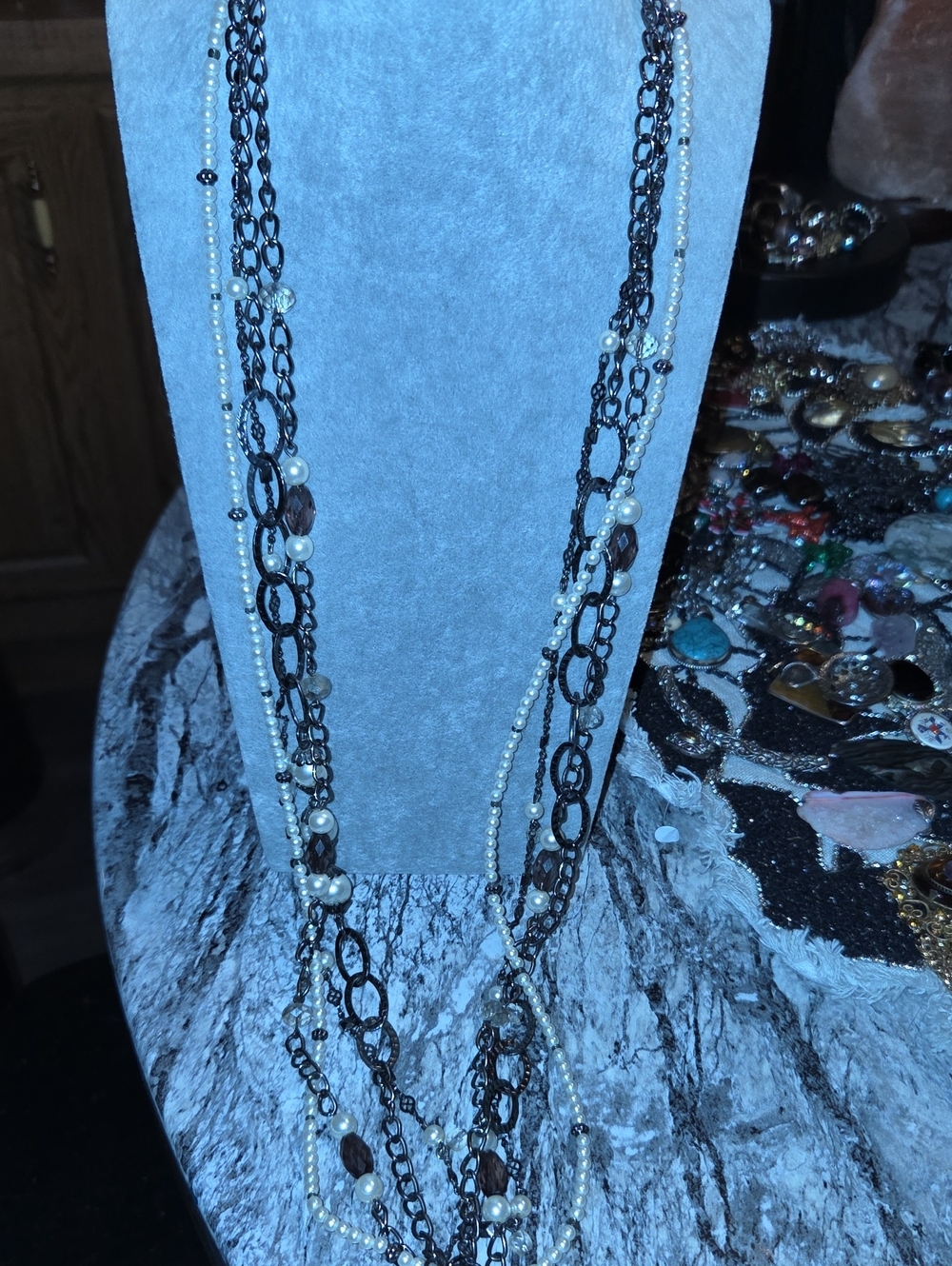 Multi-Strand Faux Pearl and Chain Necklace
